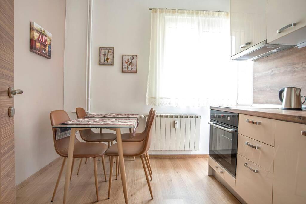 Elegant & Stylish 2 Bedroom Top Central Apartment Sofia Eksteriør billede